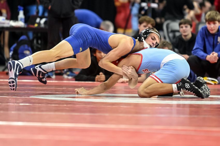 Aberdeen Central, Rapid City Central and Huron boys go undefeated at Rapid City Duals