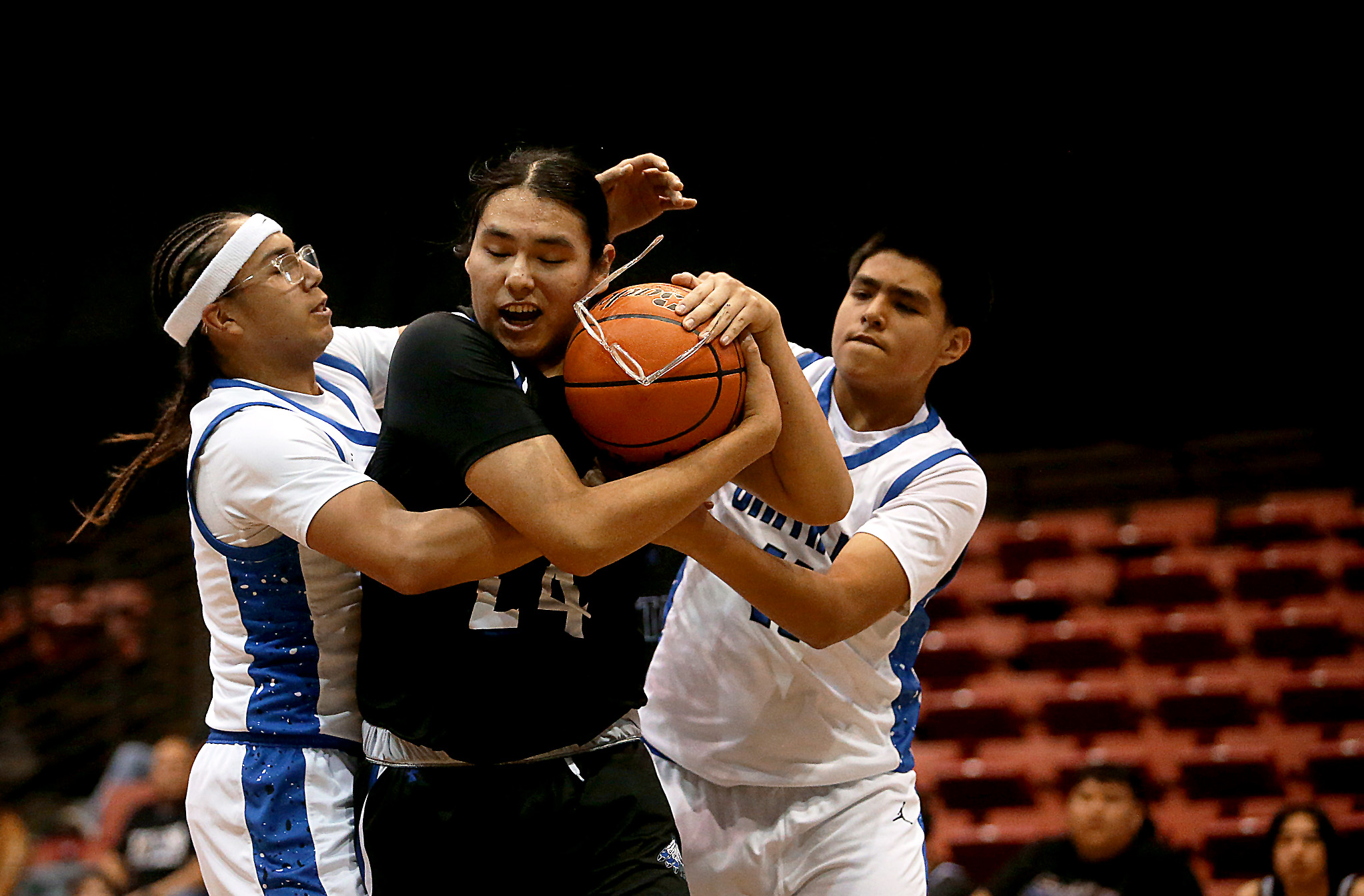 PHOTO GALLERY: - LNI Day 1  - Marty vs Takini 