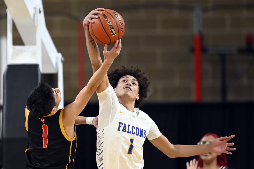 Dec. 17 Boys Lakota Nation Invitational Roundup - Todd County takes down St. Francis Indian in opening round