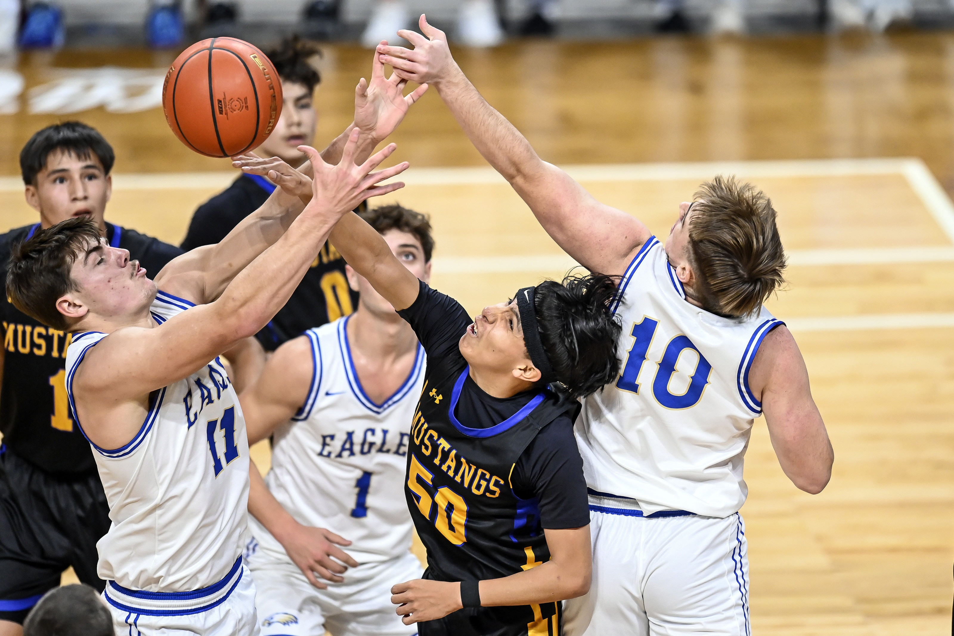 PHOTO GALLERY: LNI: Day two - Little Wound vs Wall boys