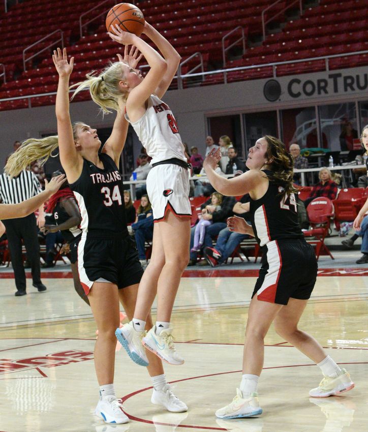 Vermillion girls use SoDak 16 loss as motivation for 2022-23 season