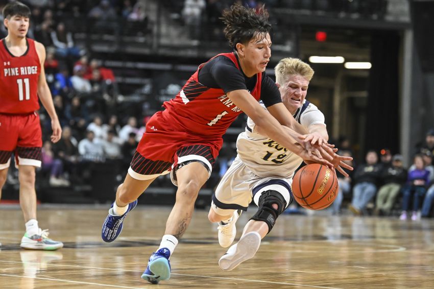 Pine Ridge’s Marvin Richard III commits to Division I South Dakota