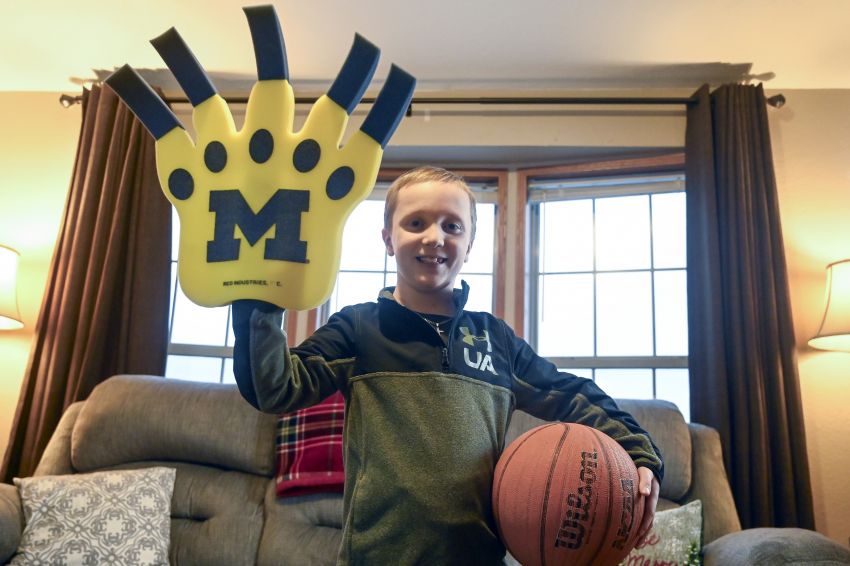 Home for the holidays - Following heart transplant, 11-year-old Brady Thompson ready to be just a regular kid