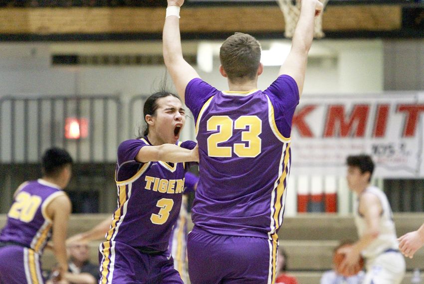 Folkers' 3-pointer lifts White River past Bridgewater-Emery