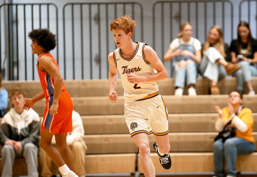 Dupree headlines all-Little Moreau Conference boys basketball selections