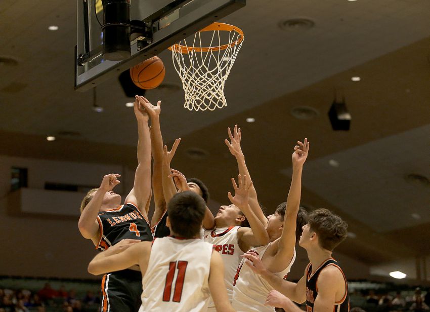 Dec. 30 Hoop City Classic Roundup - Layton Smith's putback layup pushes No. 5 Lennox past Pine Ridge