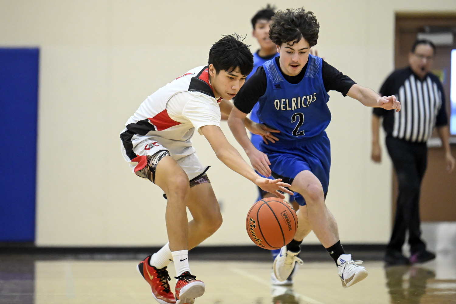 PHOTO GALLERY: Oelrichs vs Crow Creek boys in Wall Classic
