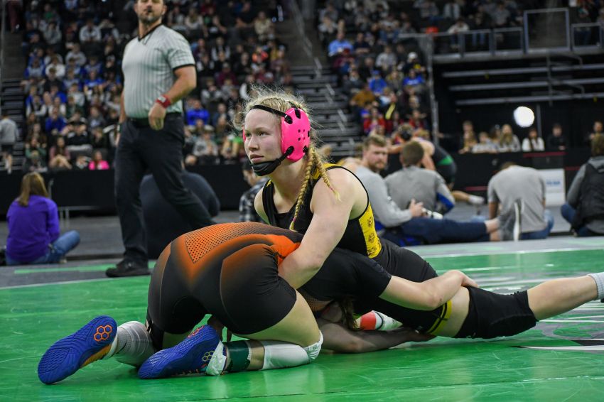 Week 9 Girls Wrestling Rankings - Regina Stoeser's return has Harrisburg climbing in girls rankings