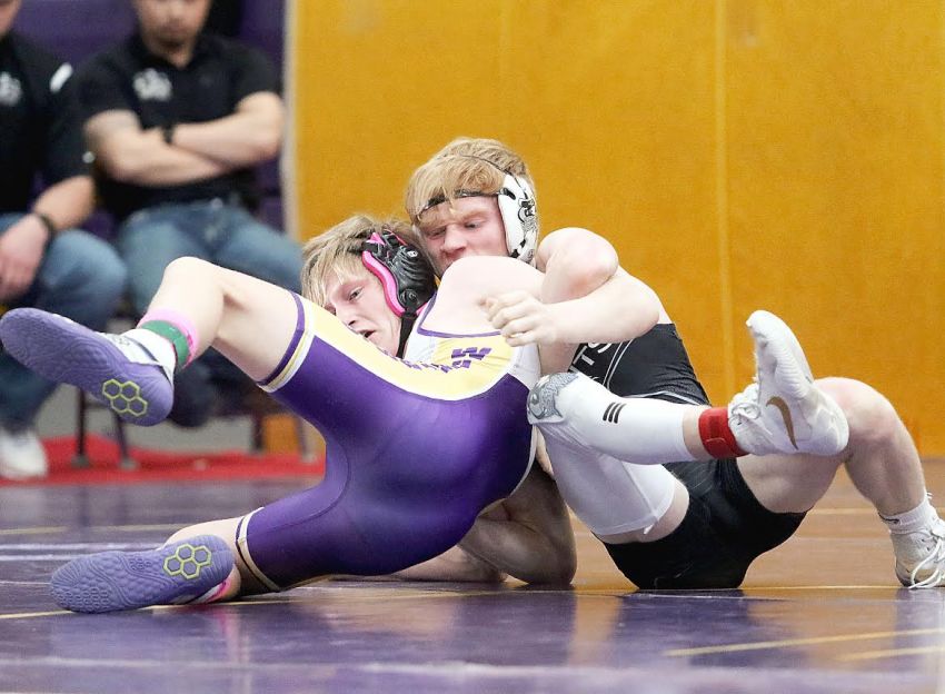 Feb - 4 Wrestling Roundup - Winner Area earns convincing win at Big Dakota tournament