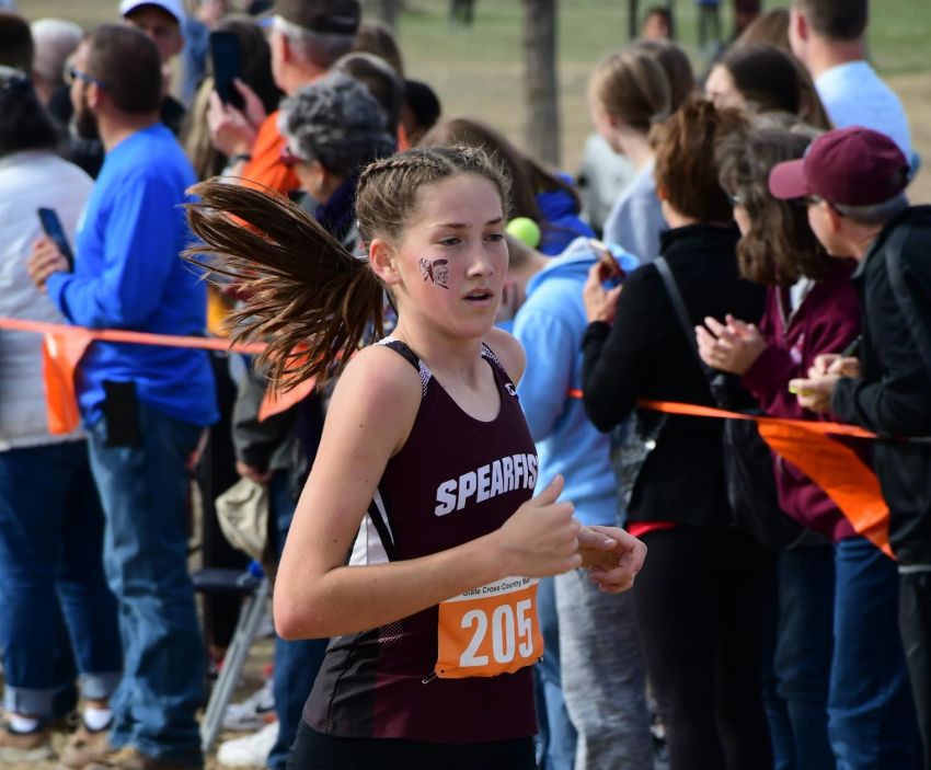 Spearfishâ€™s Peyton VanDeest ready to mix-it-up with Class AA cross-country powers
