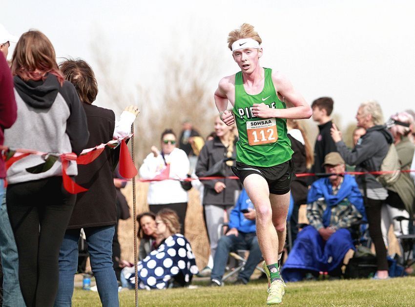 Jared Lutmer and Mia Wentzy claim ESD Conference cross-country titles