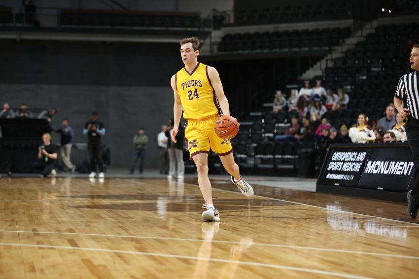 Class AA boys basketball preview - Parity to reign in state's largest class 