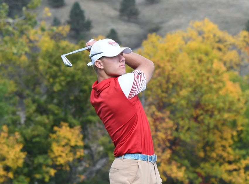Chamberlain's Dakota Munger in second place at Class A boys golf tourney 