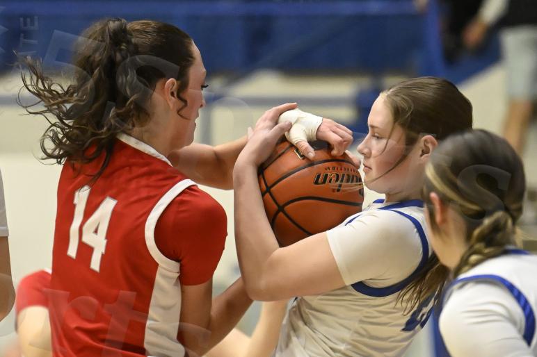 PHOTO GALLERY: Action from the RC Central Cobblers and Stevens Raiders girls game
