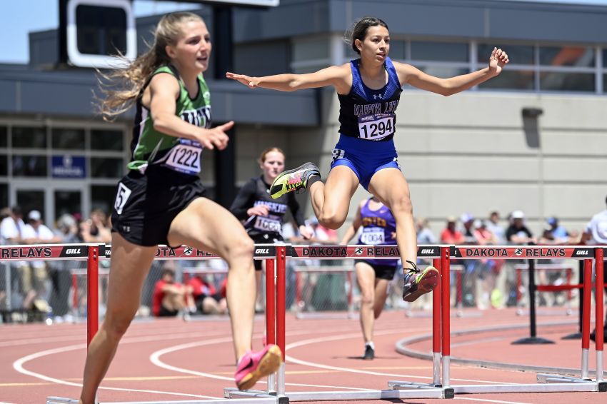 Ashlan Carlow makes Red Cloud school history at state meet 