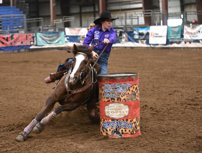 Eagle Butte's CeCe Cowan leads barrel racing at NJHFR after first performance