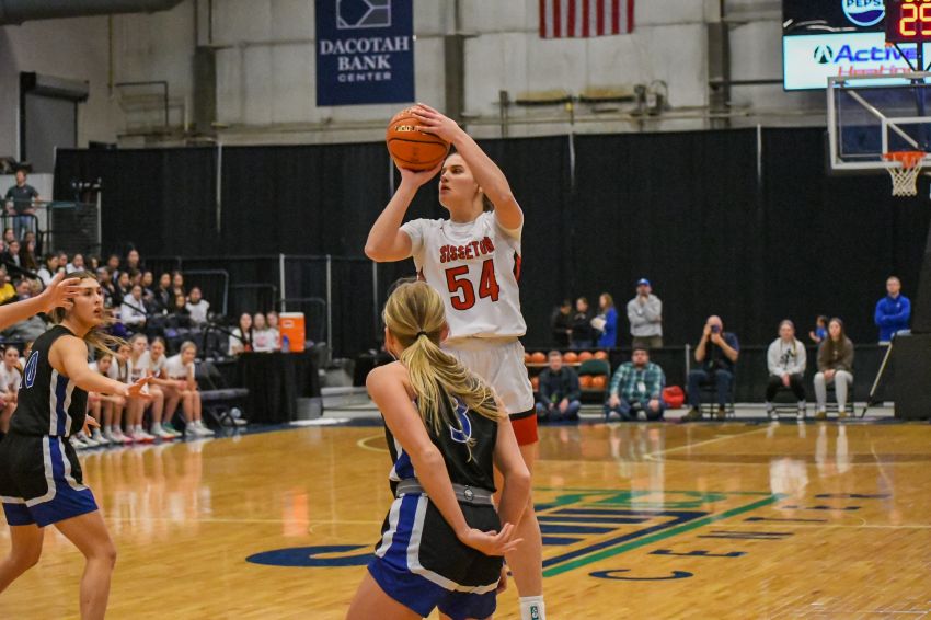 Class A Girls Roundup - Sisseton staves off Mount Vernon/Plankinton for semifinal berth 