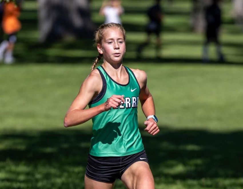 Chester transfer Emery Larson, a Class B state champ, bolsters Pierre girls cross-country team 