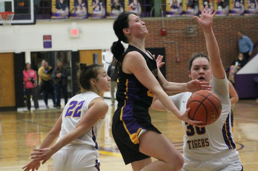 March 3 Basketball Scores 