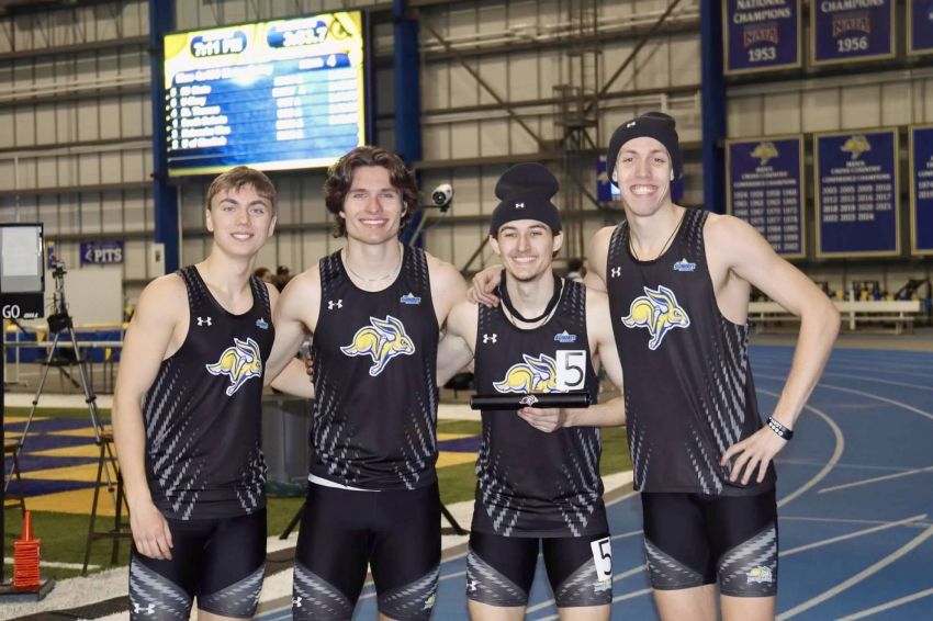 Four former South Dakota prep athletes break 1,600-meter relay record at SDSU