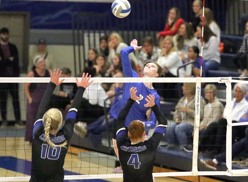 O'Gorman's Reilly selected to fourth consecutive Class AA volleyball all-state first-team