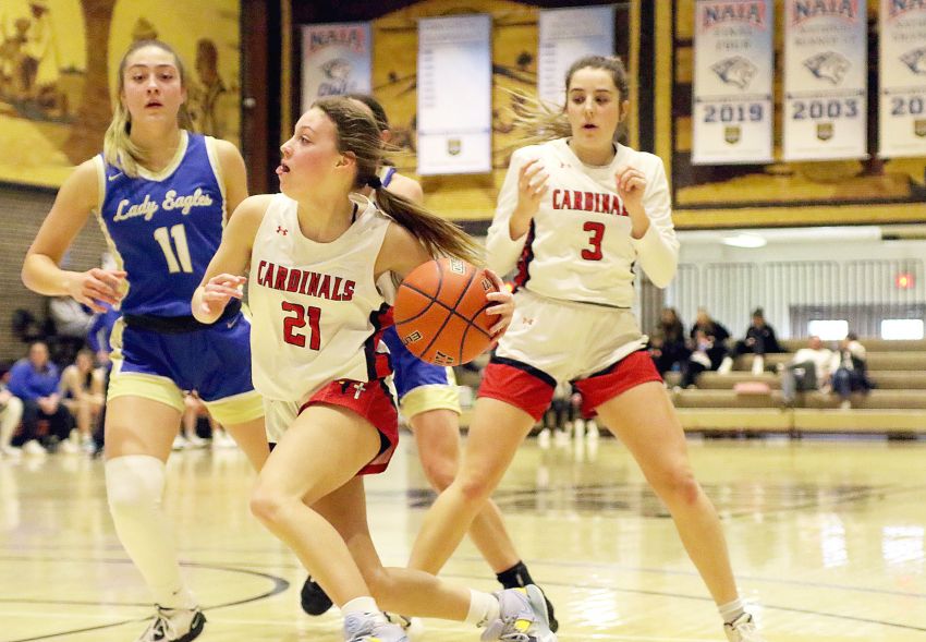 Class B girls basketball region pairings 