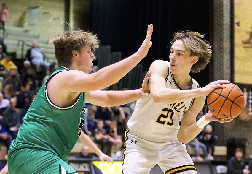 Feb. 25 Boys Basketball Roundup - Mitchell captures second consecutive ESD championship