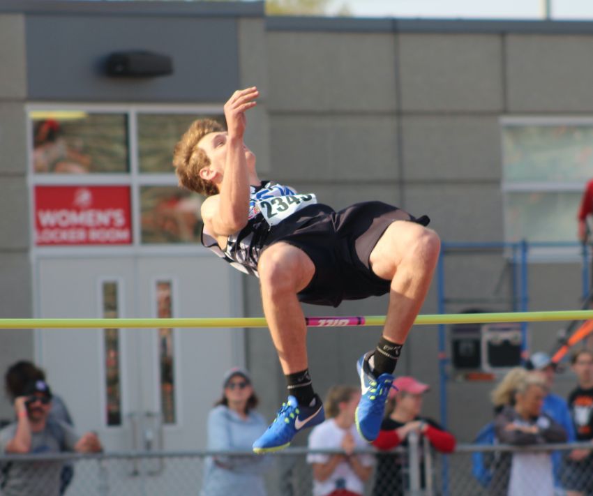 SCW's Jeffery Boschee clears 6-feet, 7-inches in high jump at Buck Timmins Memorial 
