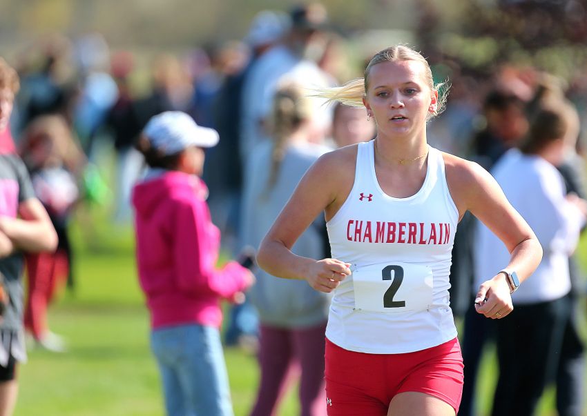 Kinsey Evans' team-first approach has the Chamberlain girls in the Class A cross-country hunt