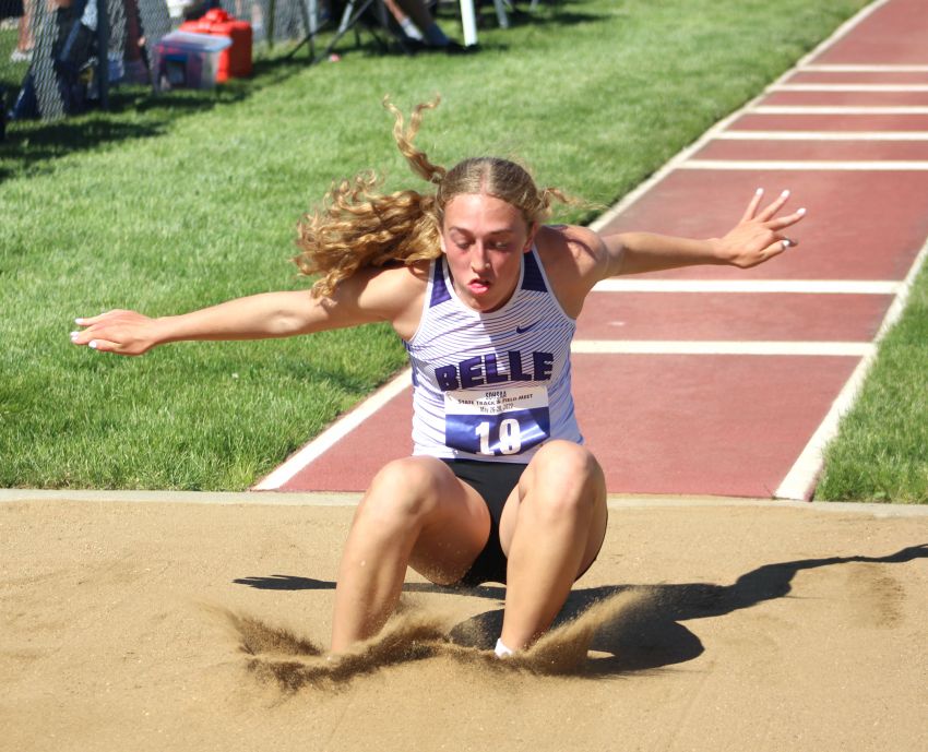 Belle Fourche's Mataya Ward places in three events at Custer Invitational 