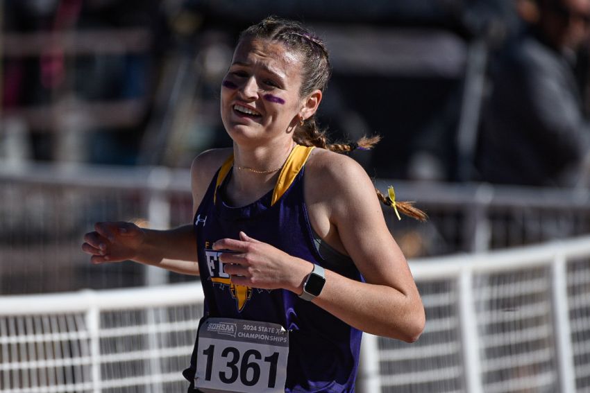 Flandreau's Faith Wiese completes climb atop Class A distance ladder with state championship 