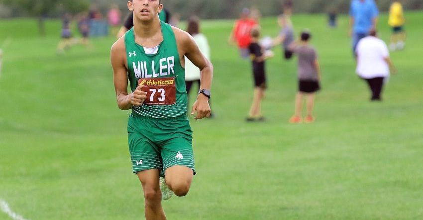 Miller's Pierce Baumberger, Clark/Willow Lake's Kamryn Nesheim win titles at De Smet Booster Invitational