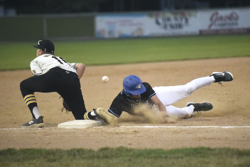 July 17 Amateur Baseball Roundup - Parkston Devil Rays cap regular season with Sunshine League win over Mitchell Aces 