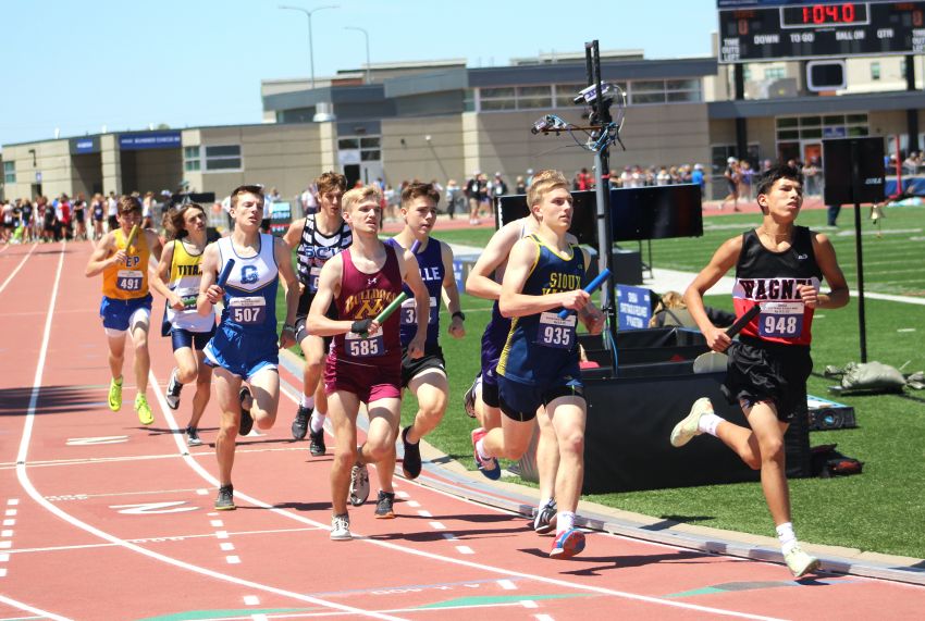 Day 1 South Dakota Track and Field Results