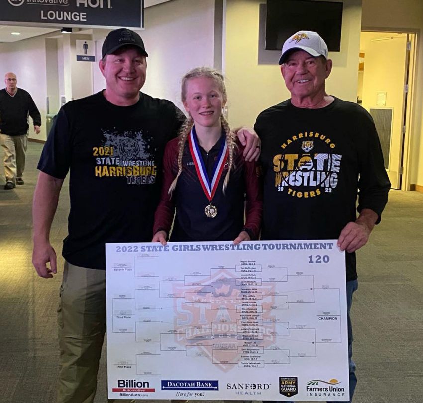 Like father and grandfather - Harrisburgâ€™s Regina Stoeser is three-generation state wrestling champion 