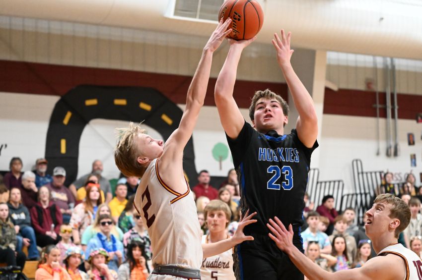 Feb. 27 Boys Basketball Roundup - Bridgewater-Emery holds off Ethan for Region 3B victory 