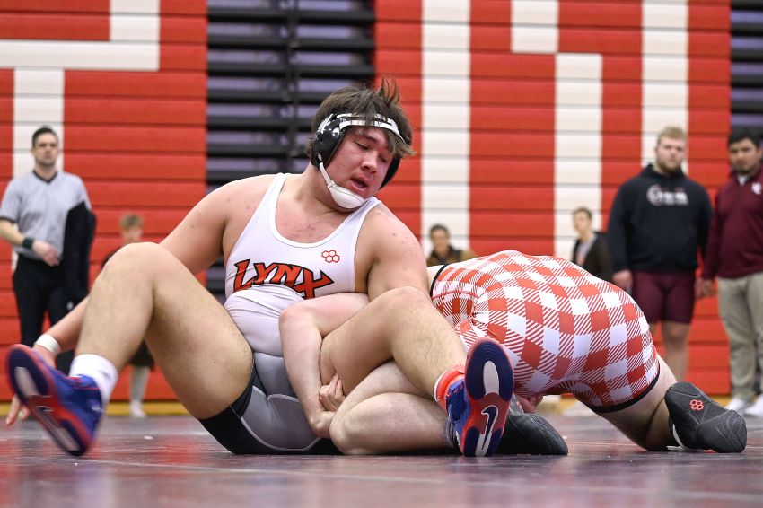 Class A Region Wrestling Previews - Watertown, Brandon Valley, Pierre and Sturgis aiming for region wrestling titles