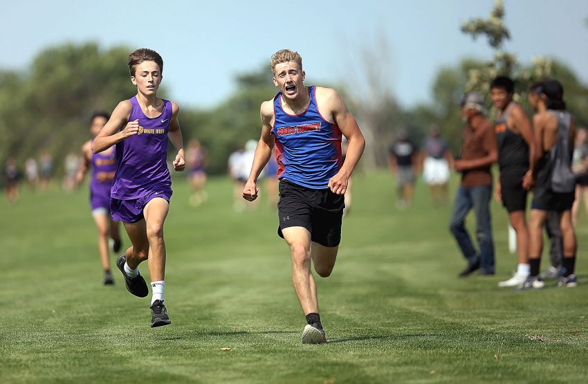 White River boys, Little Wound girls win team titles at Bennett County Invitational