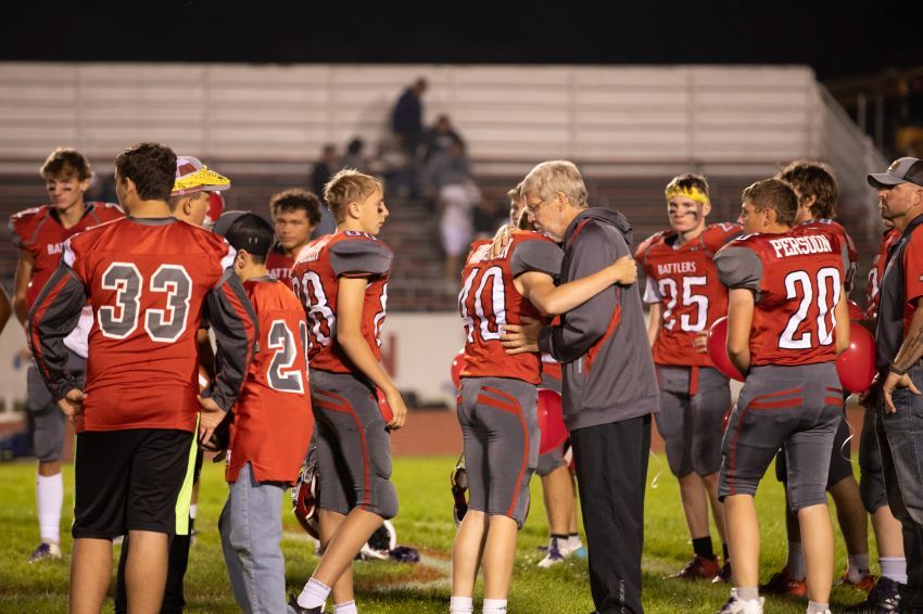 Potter County football coach Vern Smith dies after bout with pancreatic cancer