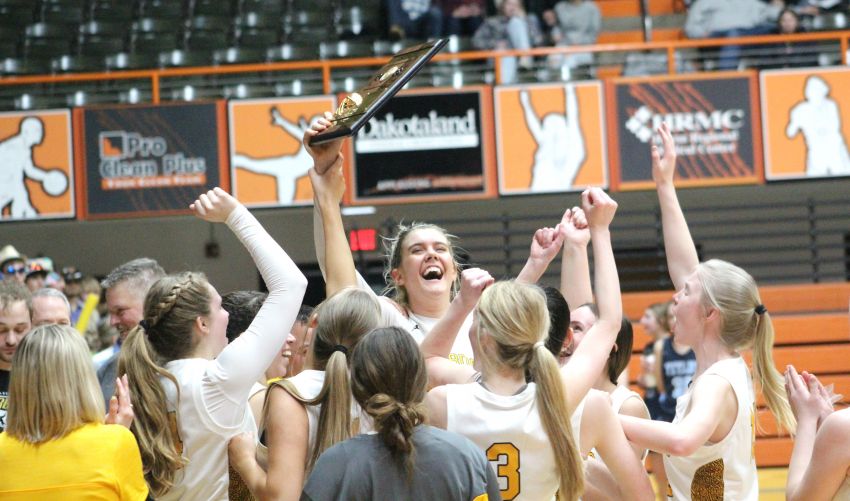 New SoDak 16 format for Class A and B basketball passes at advisory committee, will be voted upon at AD's meeting 