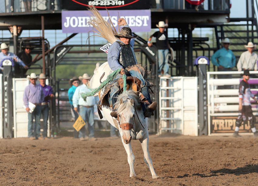 New Underwoodâ€™s Eastan West fueled by â€˜unfinished businessâ€™ entering National High School Finals Rodeo 