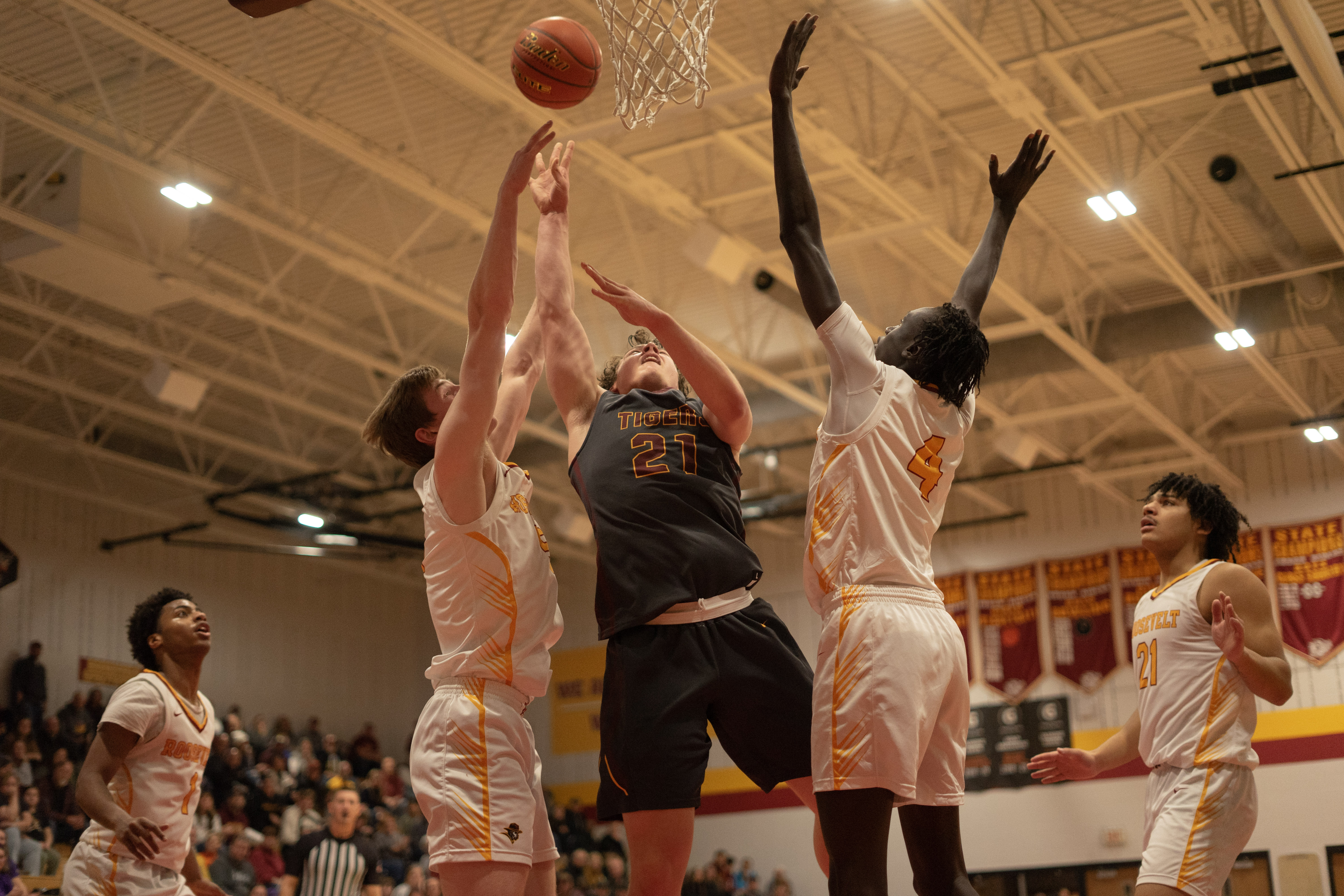 PHOTO GALLERY: HS Boys Basketball - Harrisburg at SF Roosevelt 