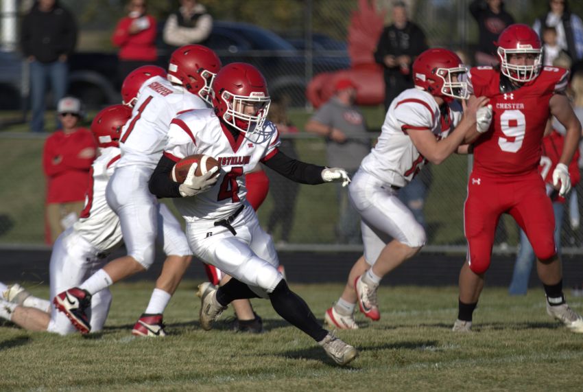 Regan Schwartz’s four-touchdown performance powers Estelline-Hendricks over Chester