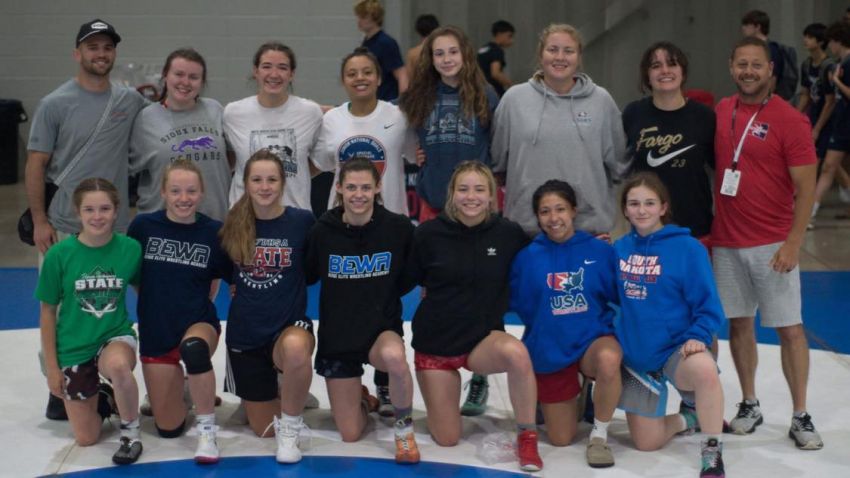 Team South Dakota girls go 1-3 on final day of freestyle wrestling at Junior National Duals