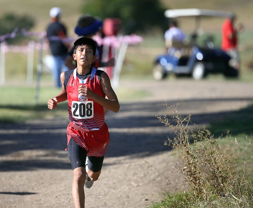 Cheyenne-Eagle Butte boys look strong in winning Todd County Invitational